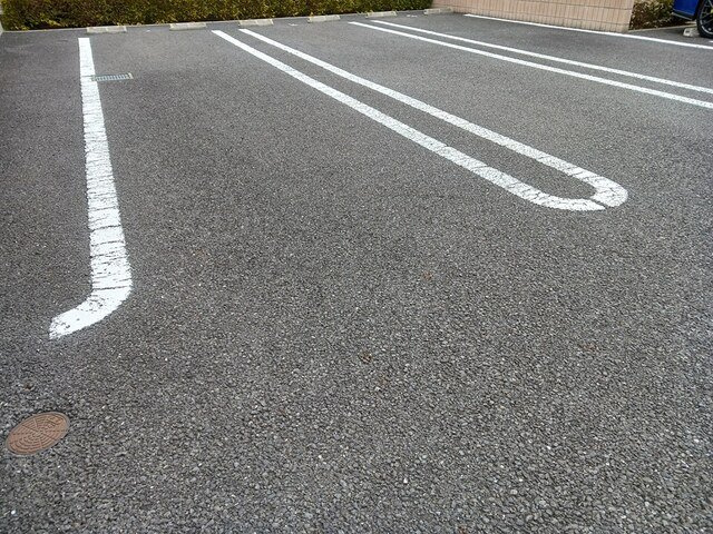 ピアチェＢの駐車場