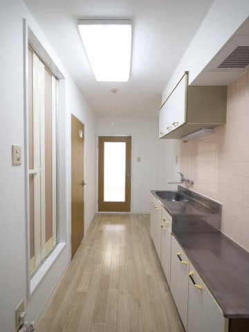 シャルムパレスAのキッチン|※写真は別の部屋のものです。