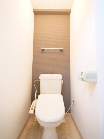 シャルムパレスAのトイレ|※写真は別の部屋のものです。