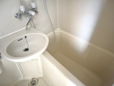 【浴室】 | グリーンハイツ豪徳寺 | お手入れしやすい3点ユニットバス♪