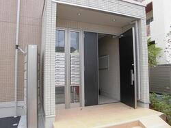 【エントランス】 | ブラウバウム | エントランス