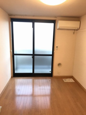 【居間・リビング】 | レオパレスタツミハウス