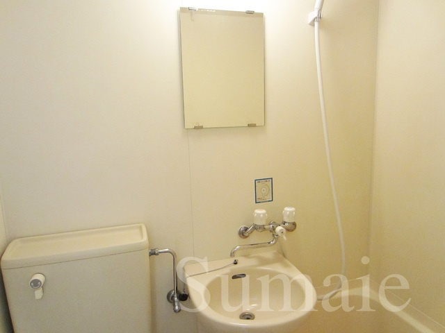 高台コーポの洗面所|バス・トイレは一緒です☆