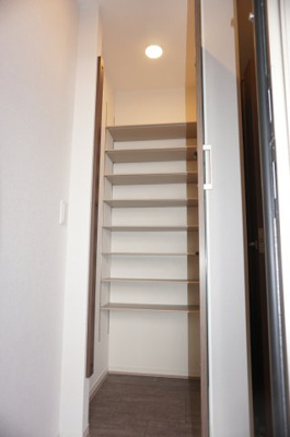 【玄関】 | D’Bless 上星川 | D’Bless上星川　玄関