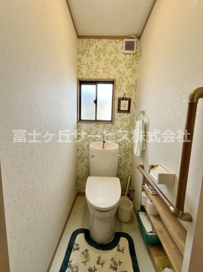 【トイレ】 | 磐田市掛塚　中古住宅 | 落ち着いた色調のトイレです