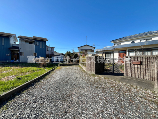 【駐車場】 | 磐田市掛塚　中古住宅 | 駐車可能