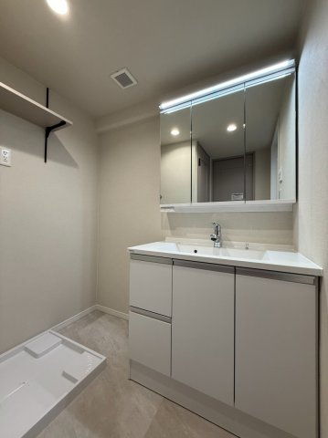 初台スカイレジテルの洗面所|脱衣スペースもあります