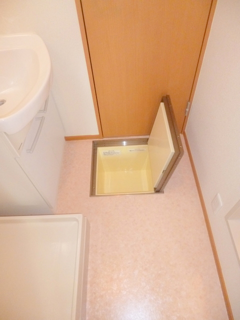 ヘーベル宮前の内装|★床下収納あります★