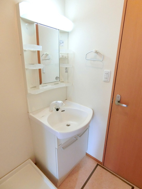 ヘーベル宮前の洗面所|★独立洗面台★