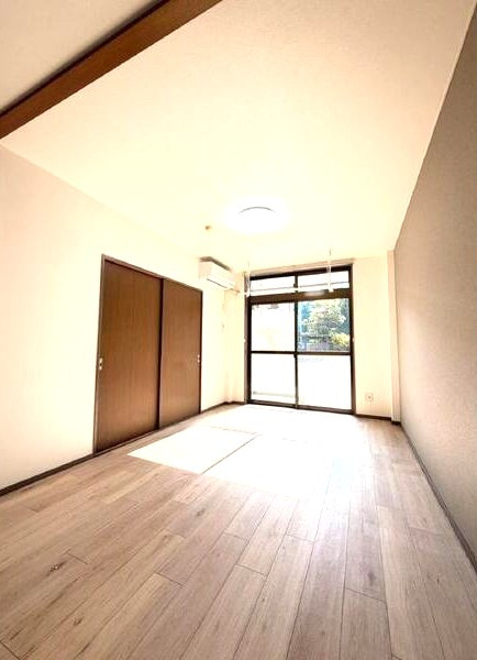 グリーンパークＯＨ９２Ｂの居間・リビング