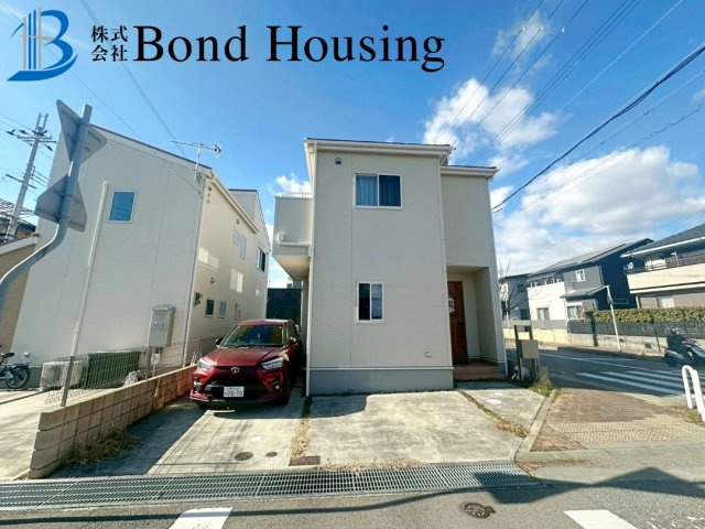 全居室南向きで陽当たり良好　宮下1丁目　中古戸建の駐車場