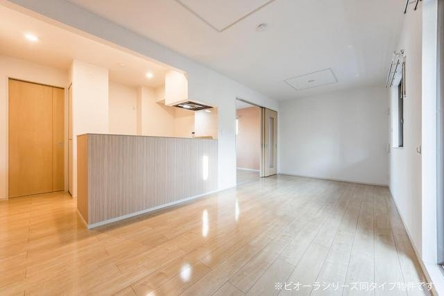 サンファミリーＡの居間・リビング