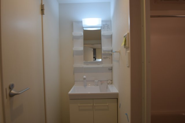 グレイス船橋法典の独立洗面台