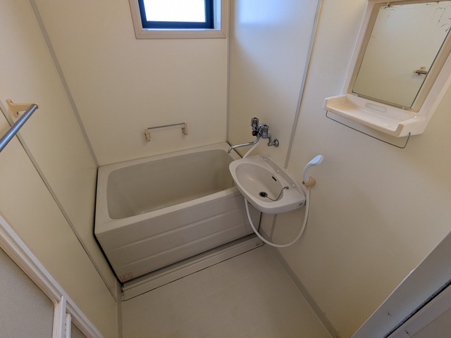 グリーンハイツ砂川Ａ棟の浴室