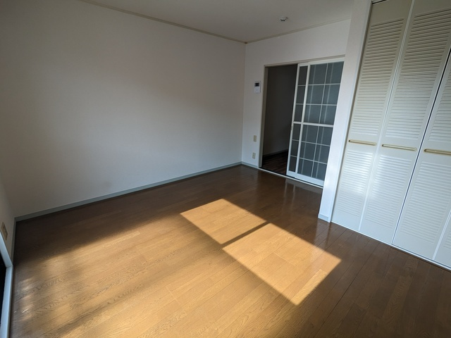 グリーンハイツ砂川Ａ棟の洋室