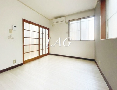 【居間・リビング】 | コーポカワノ | 洋室のお部屋です。