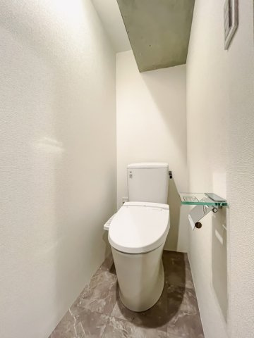 スフィア日本橋富沢町のトイレ|ゆったりとした空間のトイレです
