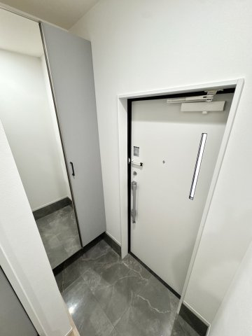 CS GARDEN 吉祥寺の玄関