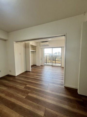 リブシティ東大前の洋室