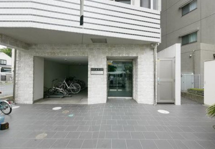 スパシエカステロ新都心のロビー