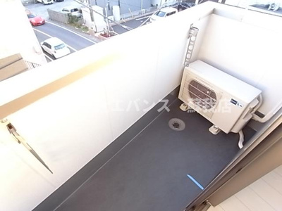 【バルコニー】 | Regulus | 外からの目が気にならないバルコニーで洗濯物が干せます