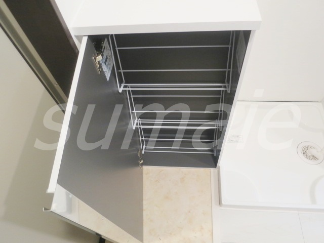 アクシス上十条の収納|玄関横にシューズボックスあります！