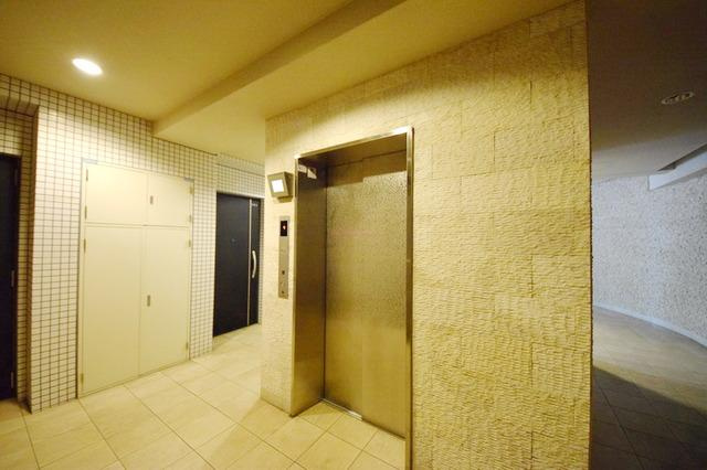 グランヴァンリョウゴクのロビー