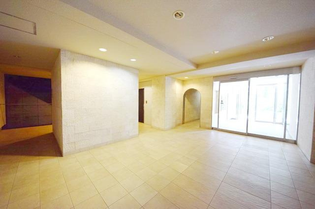 グランヴァンリョウゴクのロビー