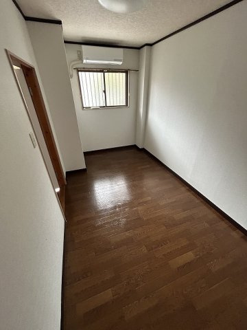 ニューグリンマンションの居間・リビング