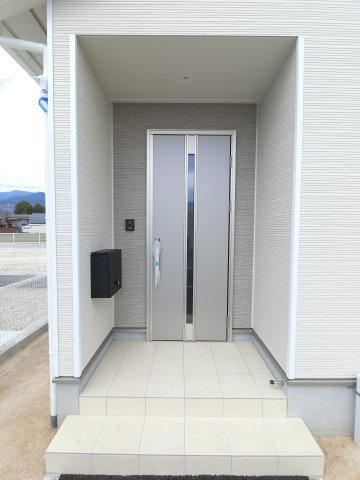 佐賀市大和町川上第3　1号棟の内観：施工例|家族が集まる中心となるリビング・ダイニング。団らんする姿が浮かびますね♪