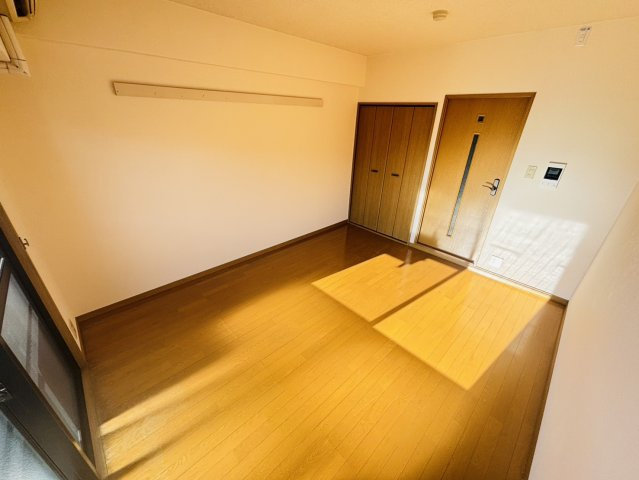 ウイング石坂の居間・リビング