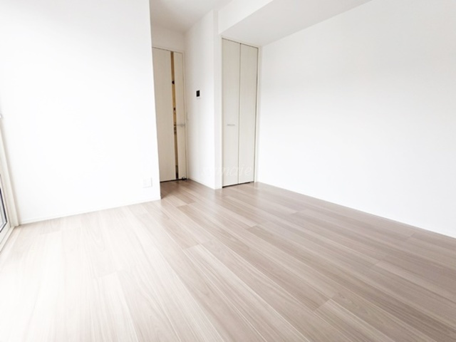 アンジュール神谷の寝室|6.7帖居室です。