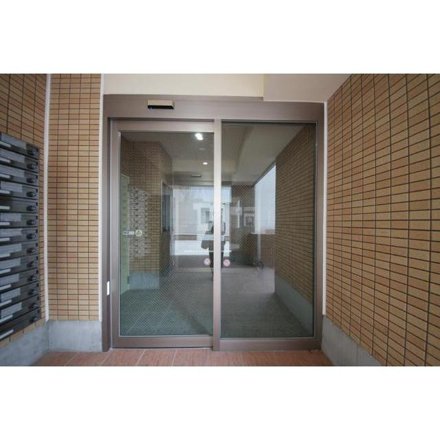 ラヴィエント浅草言問のエントランス