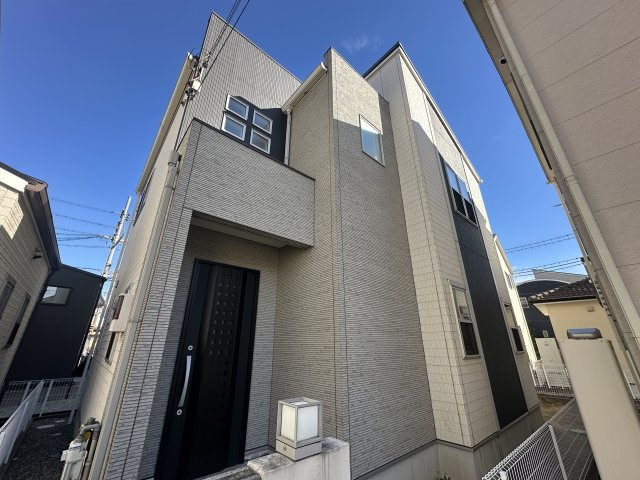明石市魚住町清水戸建の外観