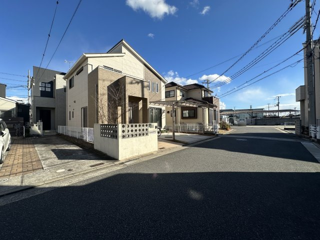 明石市魚住町清水戸建の前面道路含む現地写真