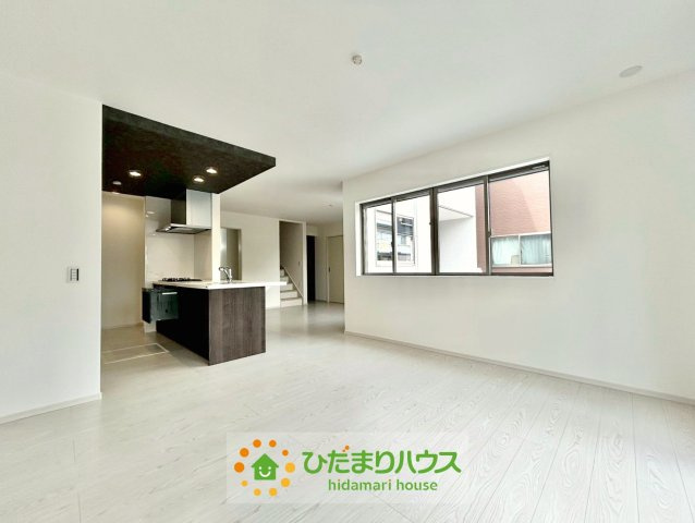 久喜市久喜東３期　新築一戸建ての居間・リビング