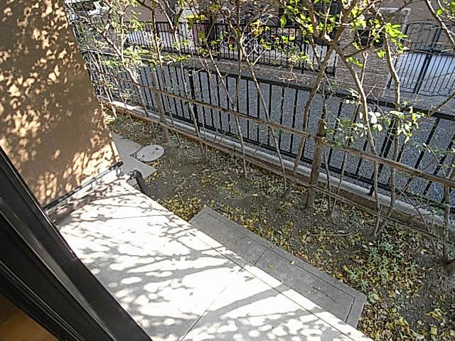 ザ・コートプログレスＤの庭