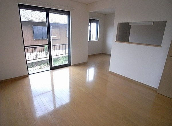 ザ・コートプログレスＤの居間・リビング