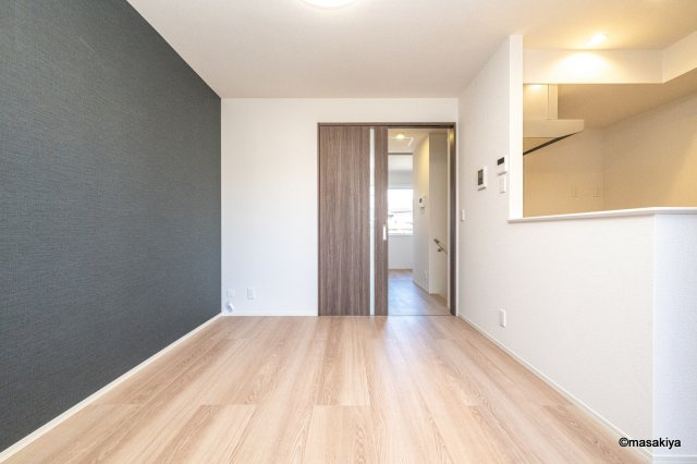 グランディスの居間・リビング