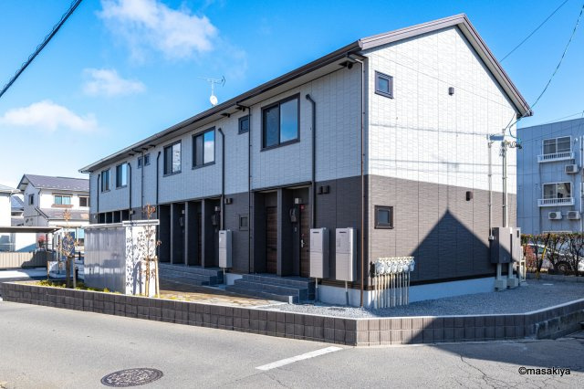 グランディスの外観