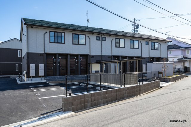 グランディスの外観