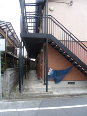 【エントランス】 | グリーンゲイブルス