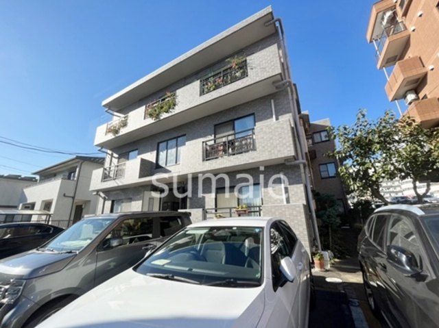 メゾンプチパレの外観|閑静な住宅地