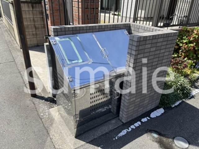 メゾンプチパレのその他共用部分|敷地内ゴミ置き場。