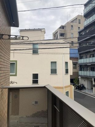 リトルパレス東向島のバルコニー