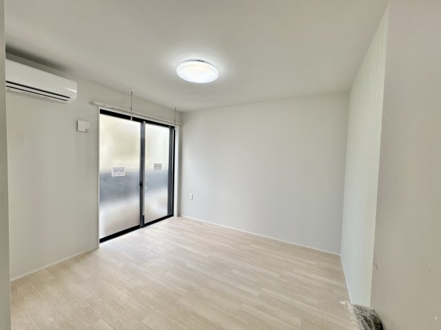 CS GARDEN 吉祥寺の洋室