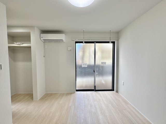 CS GARDEN 吉祥寺の洋室