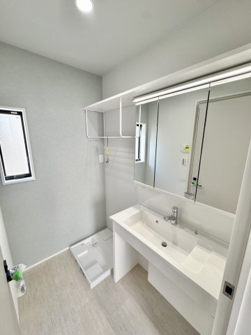 CS GARDEN 吉祥寺の独立洗面台