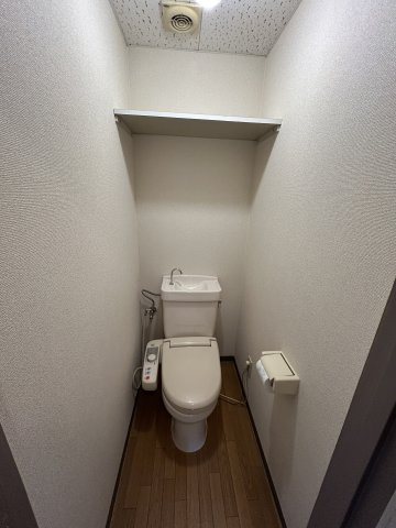 小山宮武マンションのトイレ|温水洗浄便座