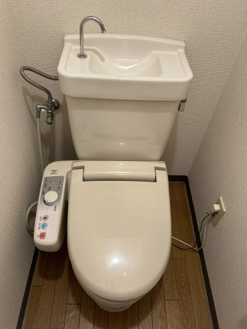 小山宮武マンションのトイレ|温水洗浄便座